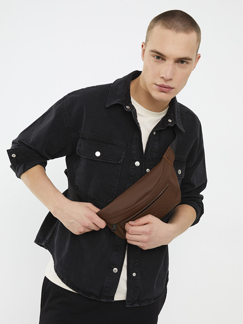 Kahverengi Deri Görünümlü Erkek Bel Çantası