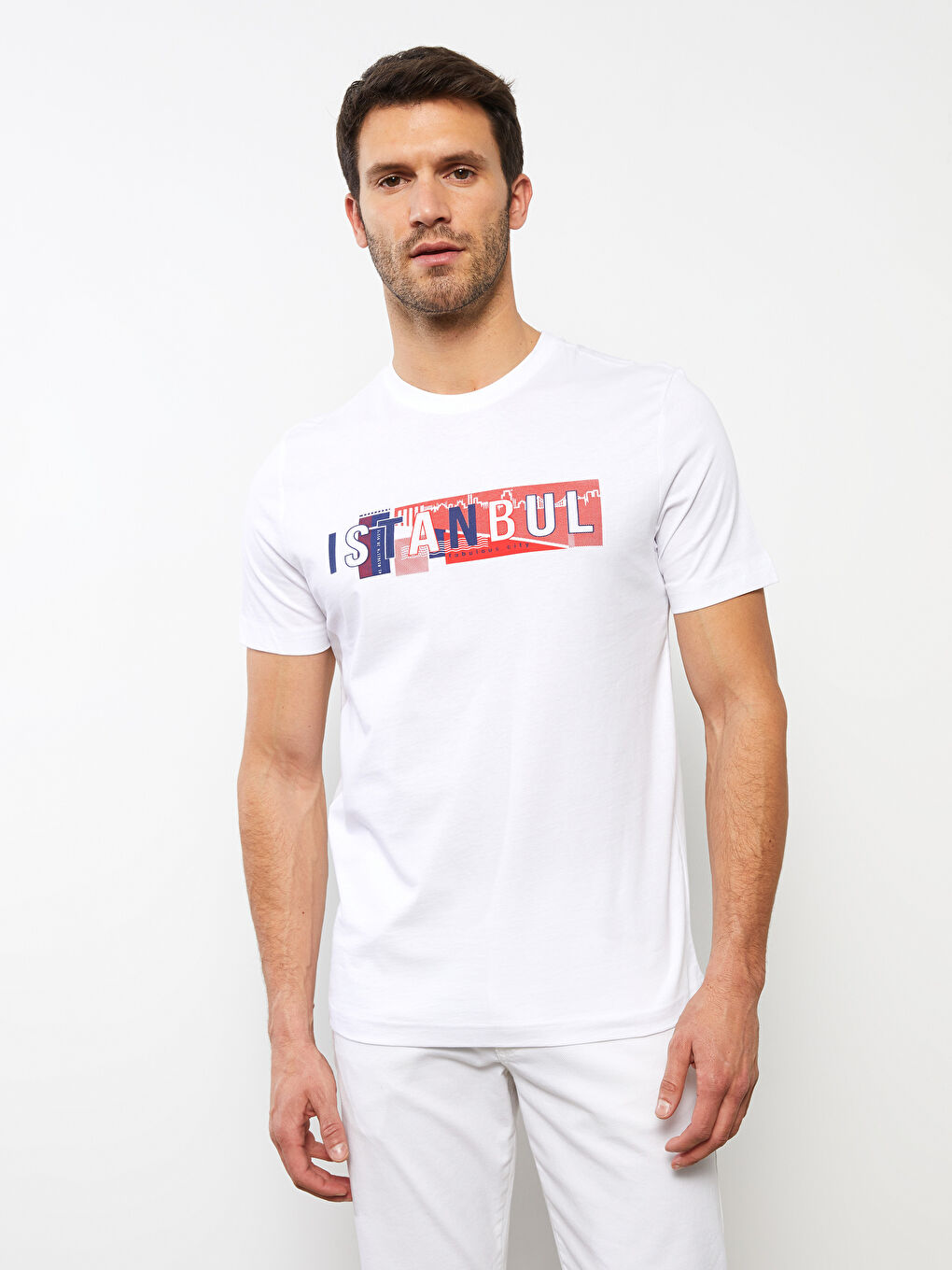 Beyaz Bisiklet Yaka Kısa Kollu İstanbul Baskılı Penye Erkek Tişört-1