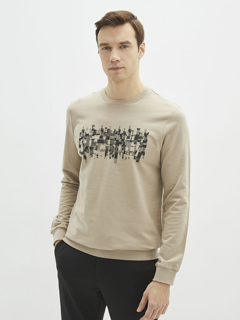 Ерлерге арналған ұзын жең дөңгелек жағалы принтті свитшот-1