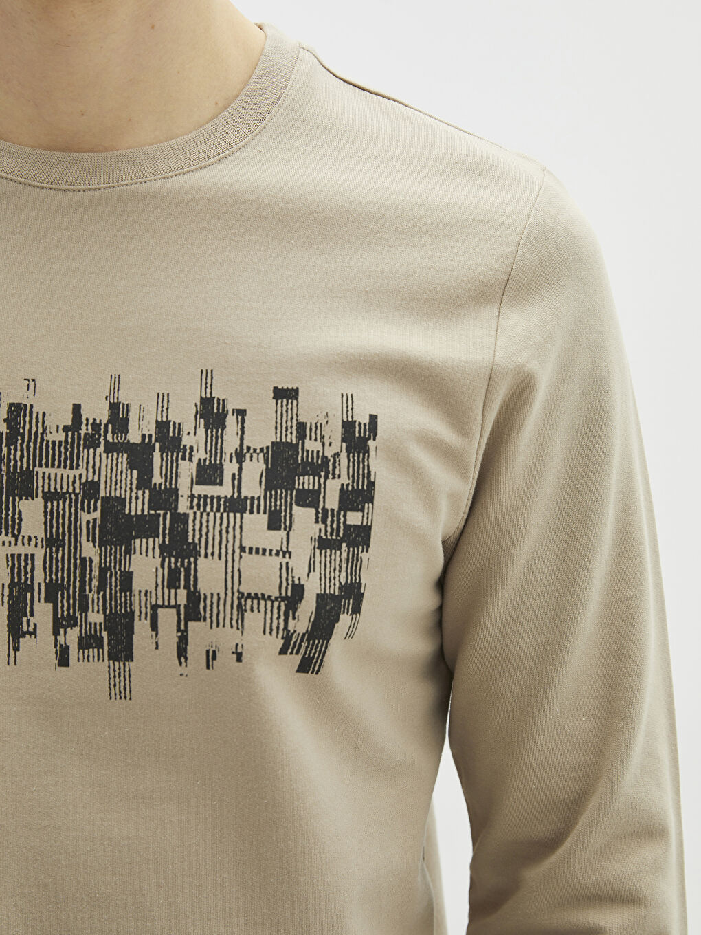 Ерлерге арналған ұзын жең дөңгелек жағалы принтті свитшот-3