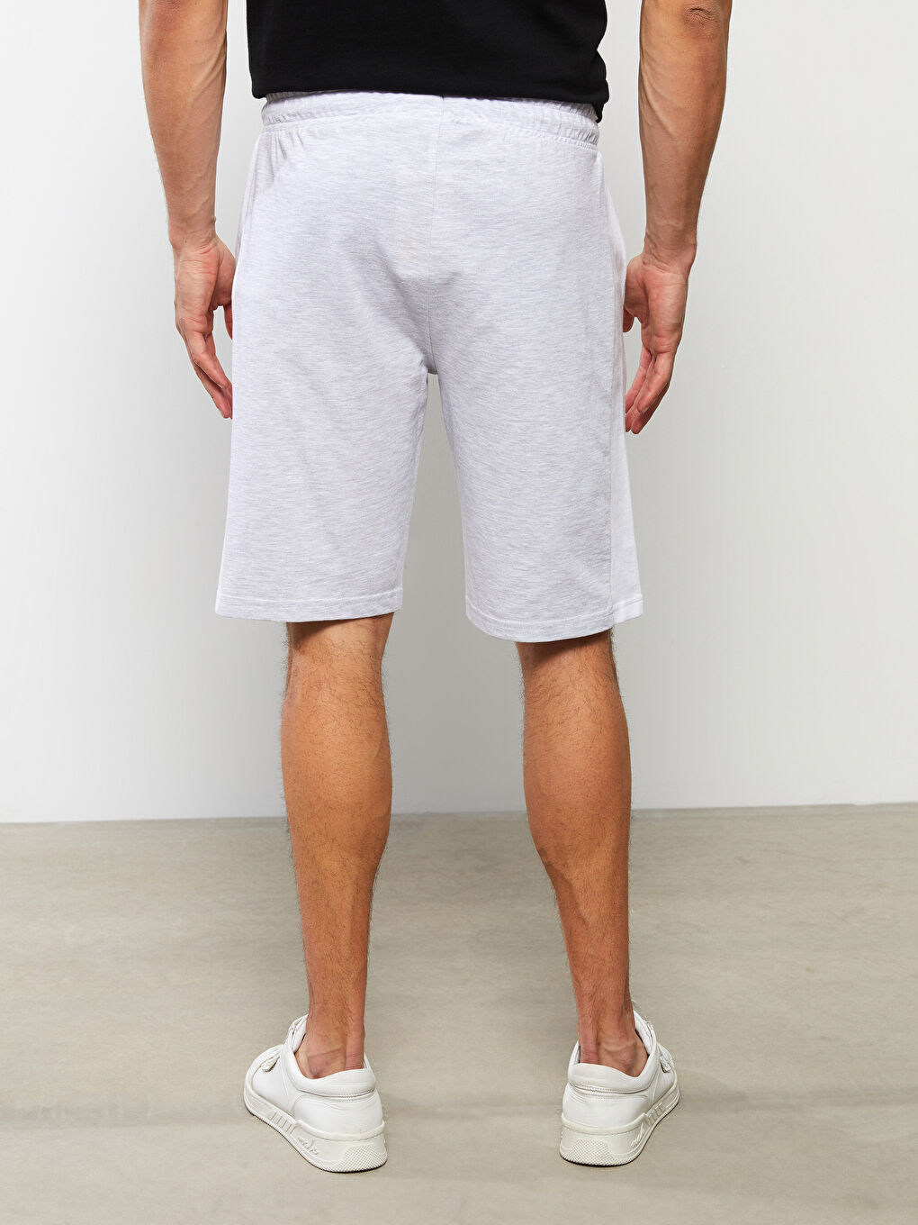 شورت رجالي محبوك بنقشة قياسية-3