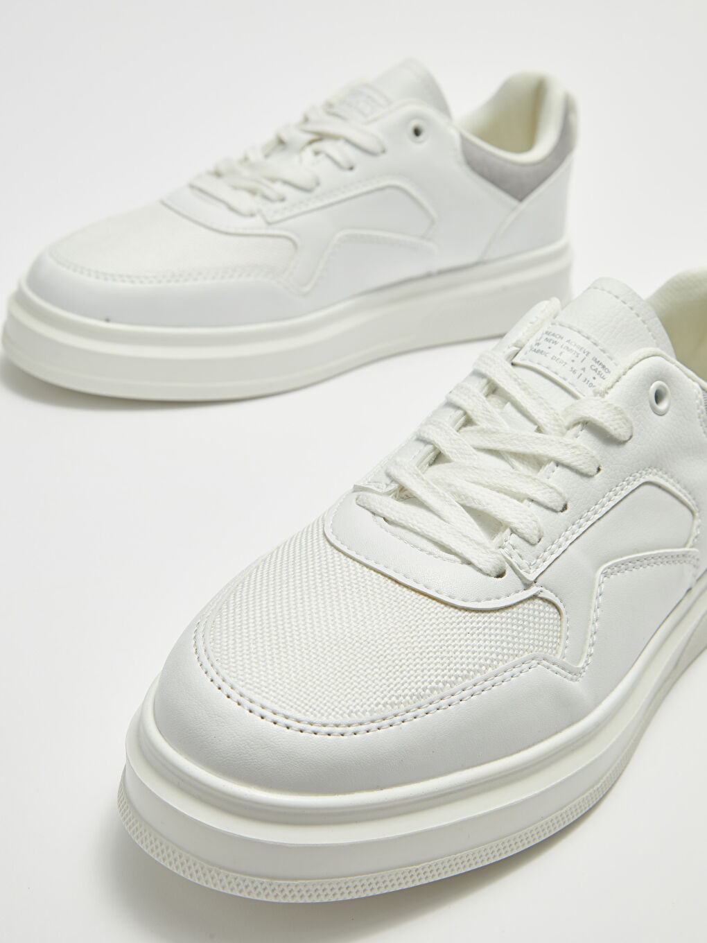 Beyaz Bağcıklı Kalın Taban Erkek Spor Ayakkabı-3