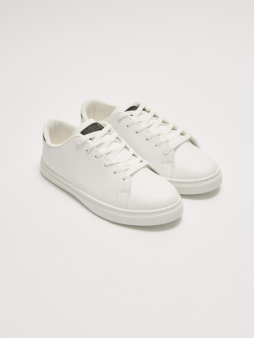 Кроссовки мужские из искусственной кожи на шнурках-4