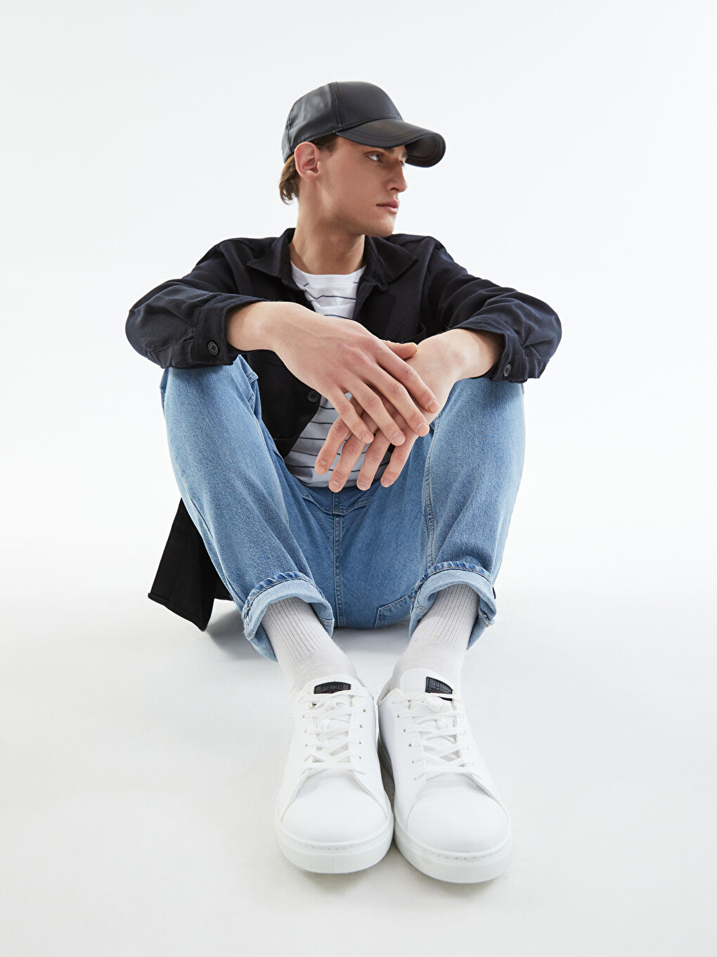 Кроссовки мужские из искусственной кожи на шнурках-1