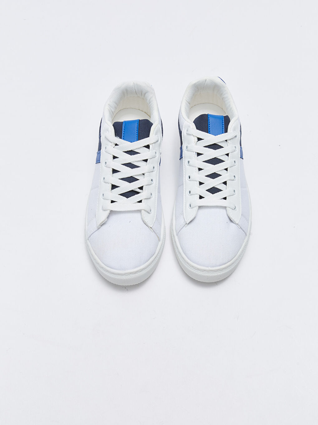 Beyaz Renk Bloklu Bağcıklı Erkek Spor Ayakkabı-2