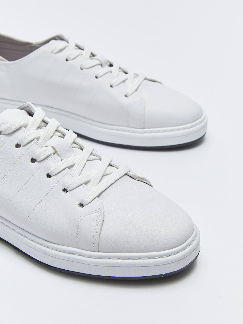 Кроссовки на шнуровке для мужчин-2