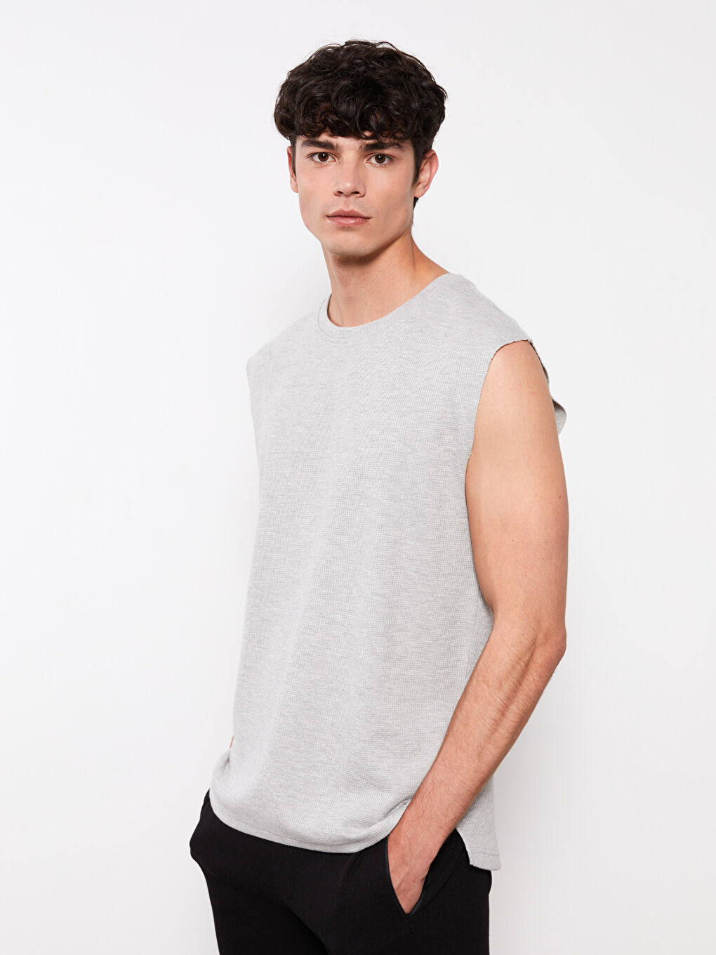 Gri Bisiklet Yaka Baskılı Erkek Kolsuz Tişört-1