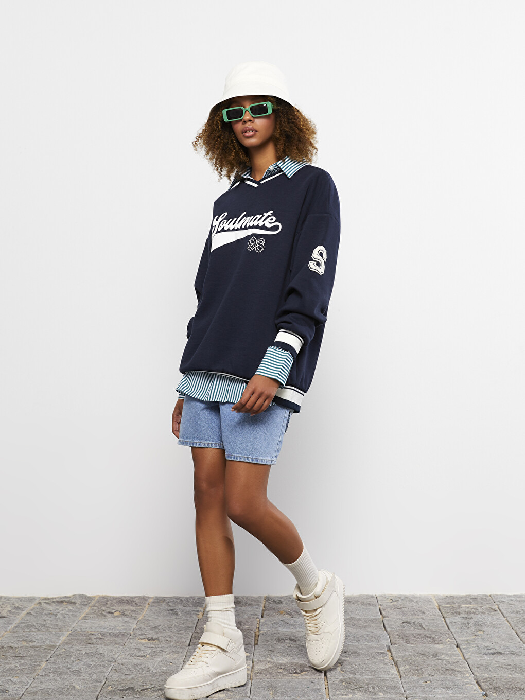 Lacivert V Yaka Baskılı Kadın Kalın Sweatshirt
