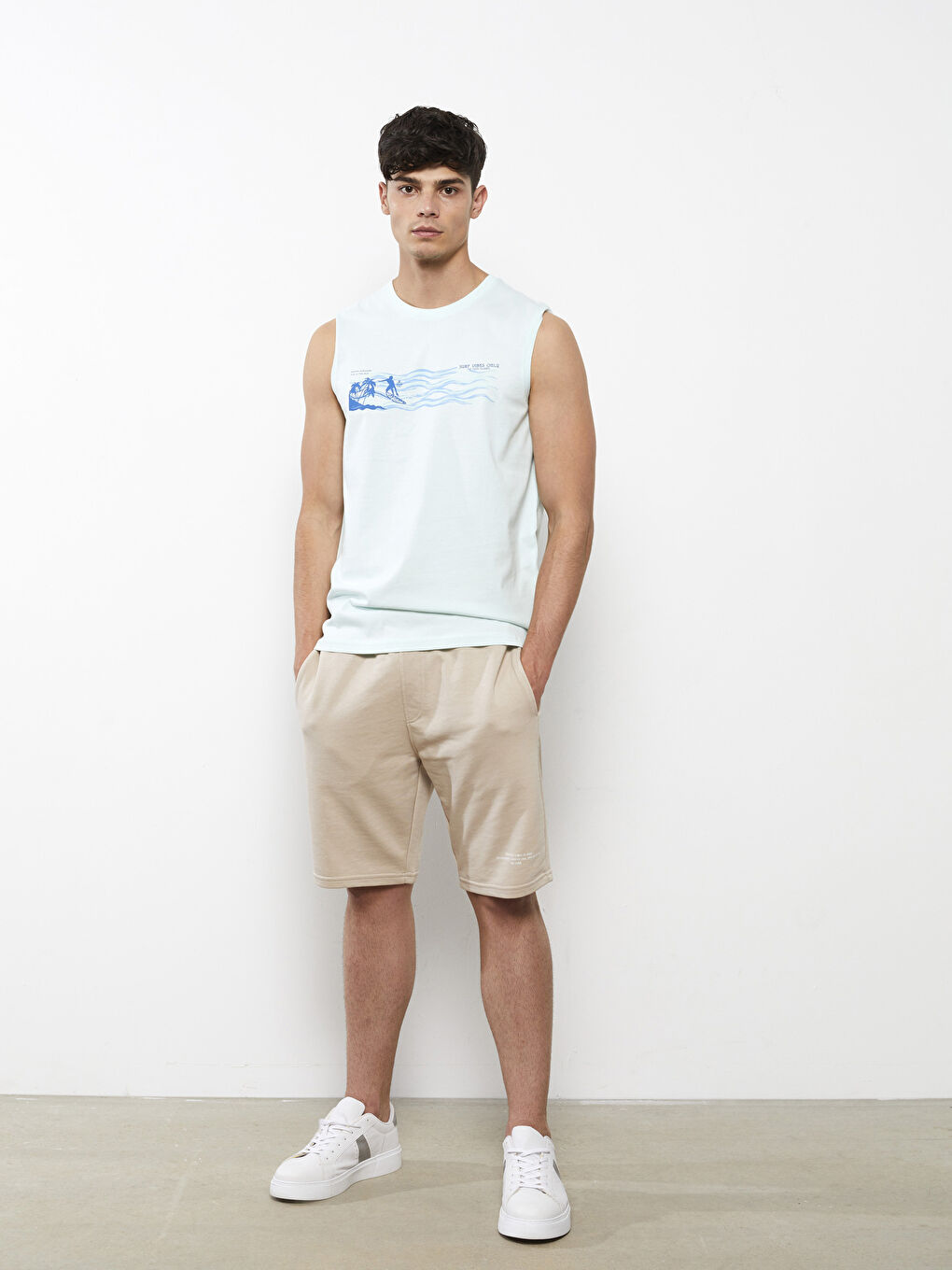 LCWAIKIKI Classic Crew Neck Printed Cotton Men's Sleeveless T-Shirt -S2DP49Z8-FUE
