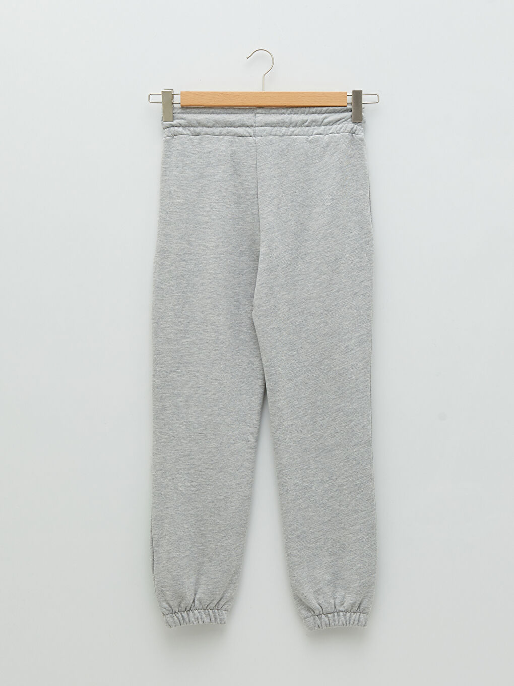 Gri Beli Lastikli Yazı Baskılı Kadın Jogger Eşofman Altı-6