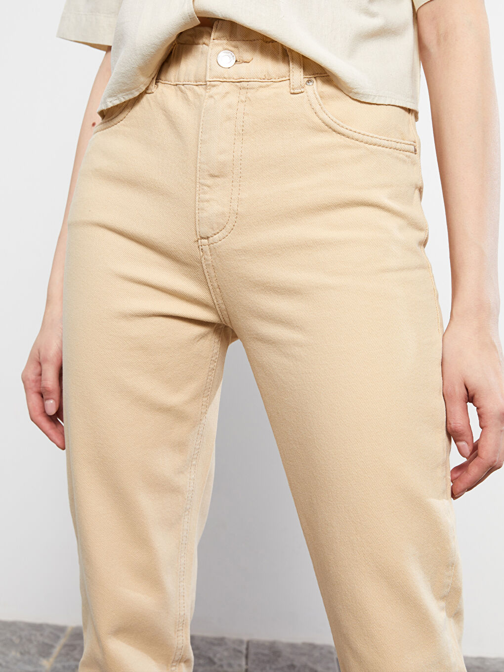 Standard Fit Pocket Detailed Women's Jeans-2