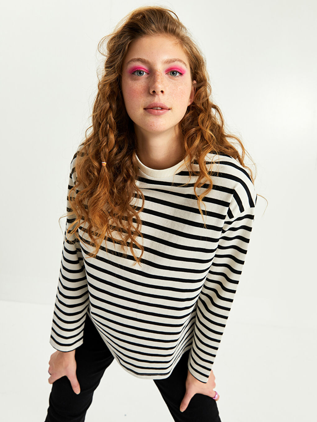 Siyah Bisiklet Yaka Çizgili Uzun Kollu Kadın Sweatshirt