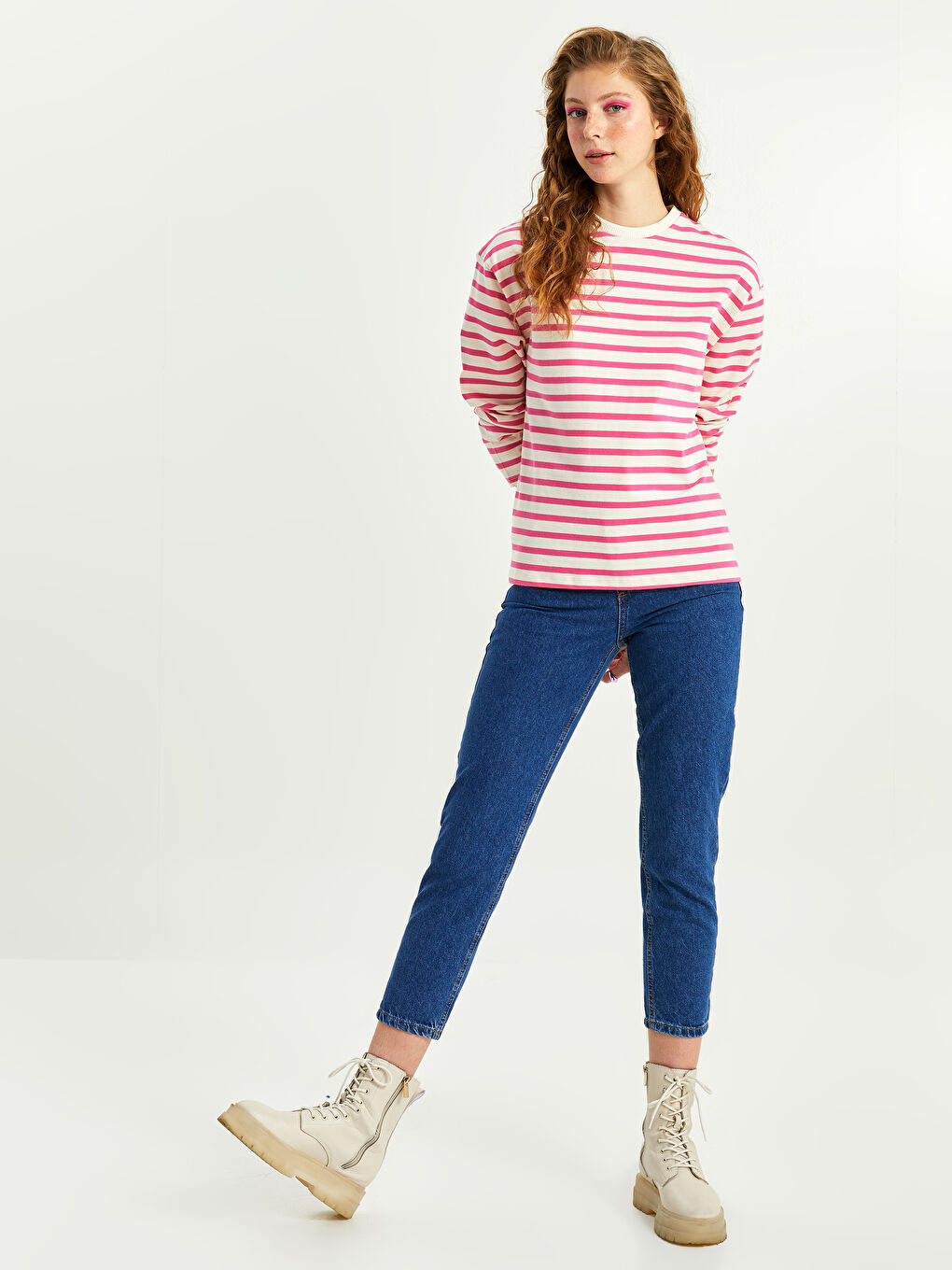 Pembe Bisiklet Yaka Çizgili Uzun Kollu Kadın Sweatshirt-3