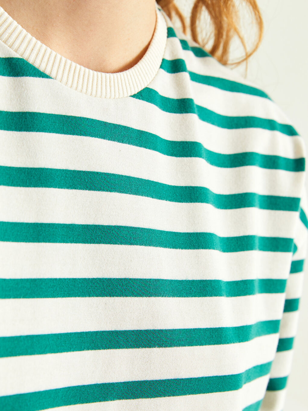 Yeşil Bisiklet Yaka Çizgili Uzun Kollu Kadın Sweatshirt-3