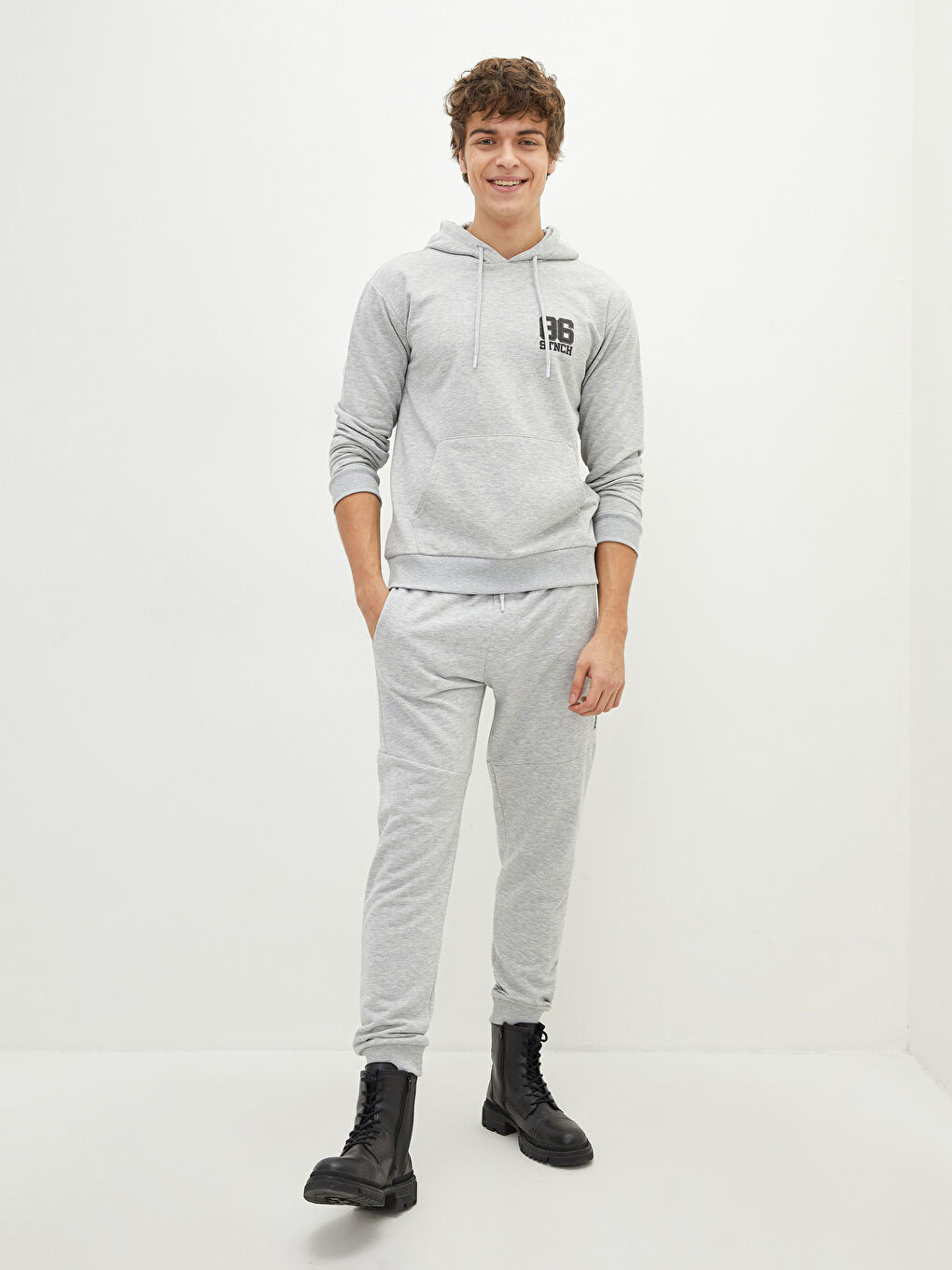 Gri Uzun Kollu Baskılı Erkek Hoodie-2