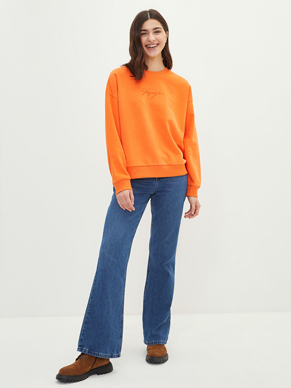 Turuncu Bisiklet Yaka Nakışlı Uzun Kollu Kadın Sweatshirt-5