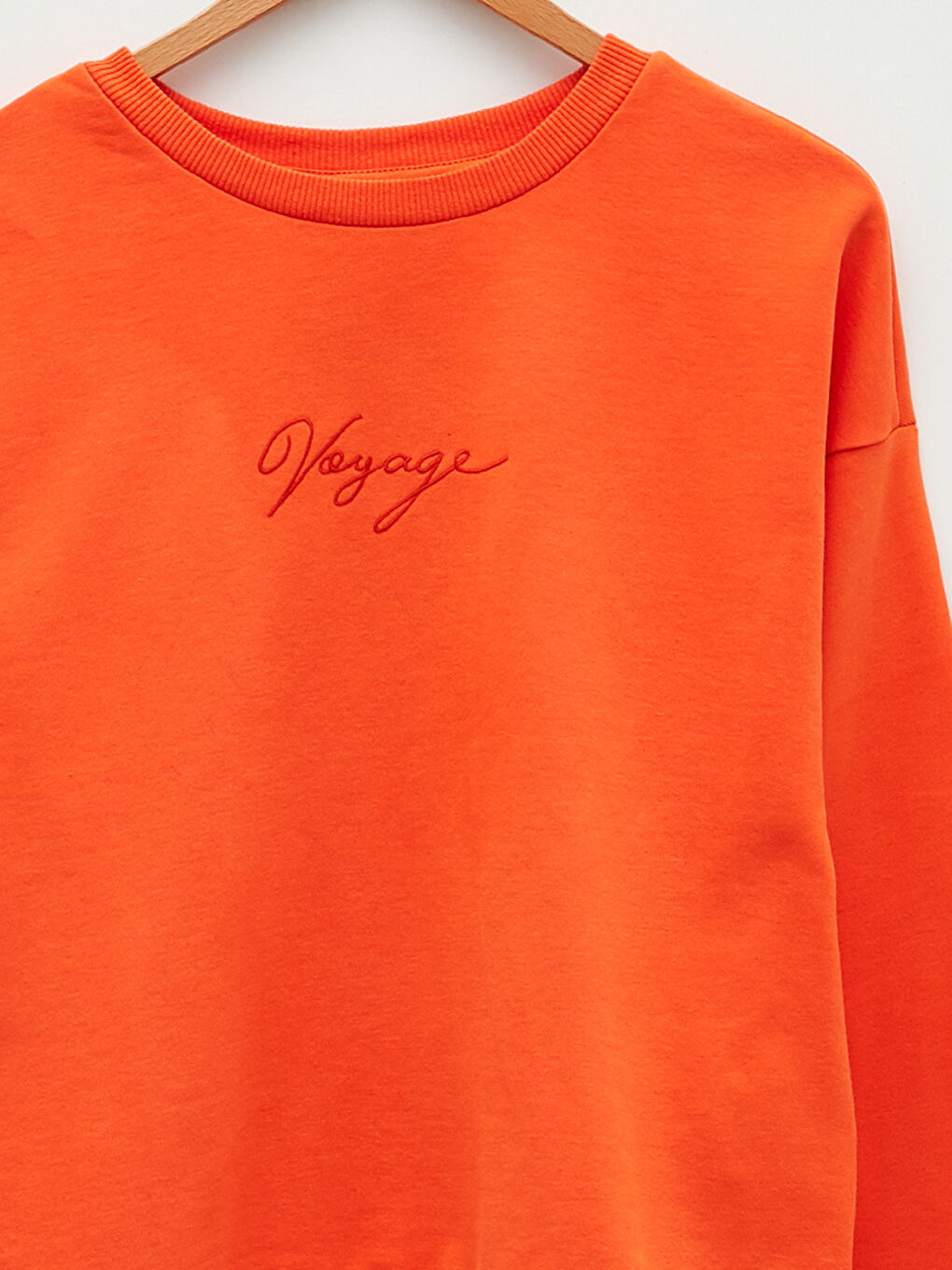 Turuncu Bisiklet Yaka Nakışlı Uzun Kollu Kadın Sweatshirt-11