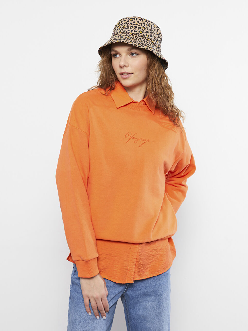 Turuncu Bisiklet Yaka Nakışlı Uzun Kollu Kadın Sweatshirt-4