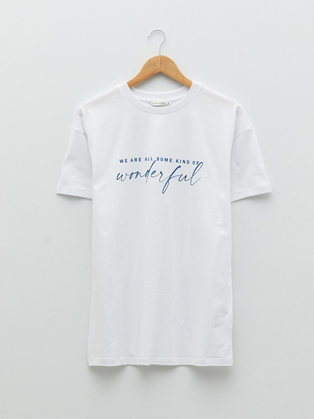 Beyaz Bisiklet Yaka Yazı Baskılı Kısa Kollu Pamuklu Kadın Tişört-6