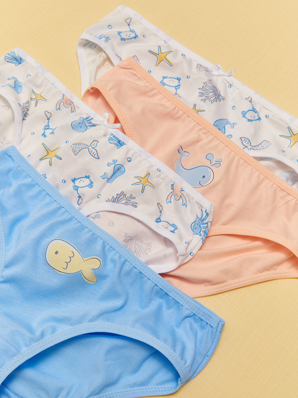 Beyaz Baskılı Kız Çocuk Külot 4'lü-1