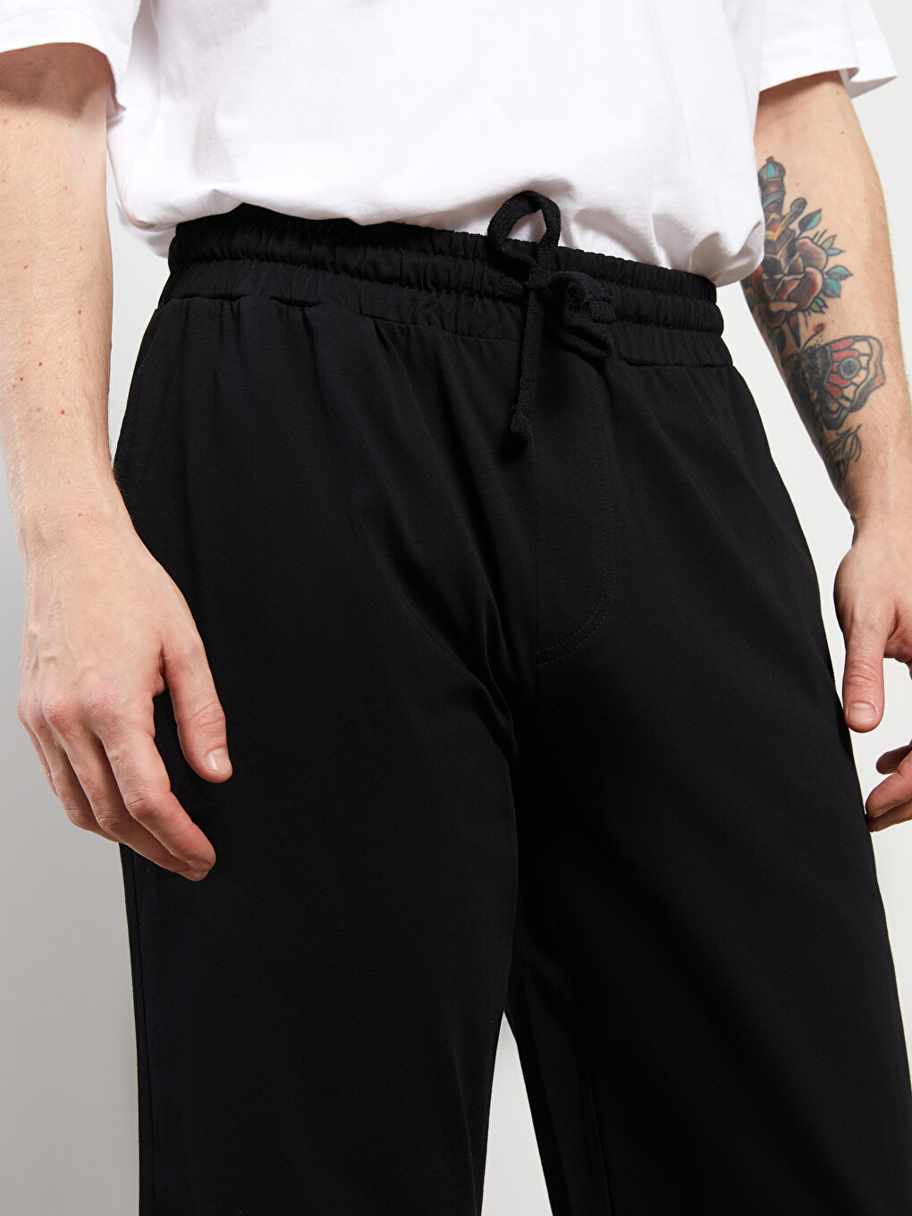 Shorts pour Hommes à Coupe Régulière avec Taille Élastique-2
