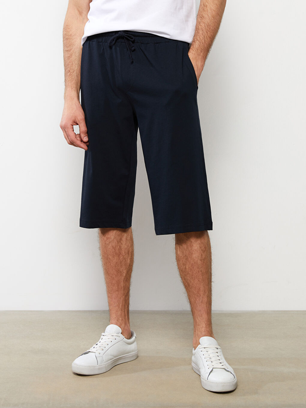 Lacivert Standart Kalıp Beli Lastikli Erkek Şort-3