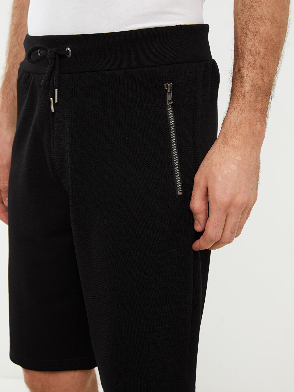 Siyah Standart Kalıp Pike Erkek Şort-4