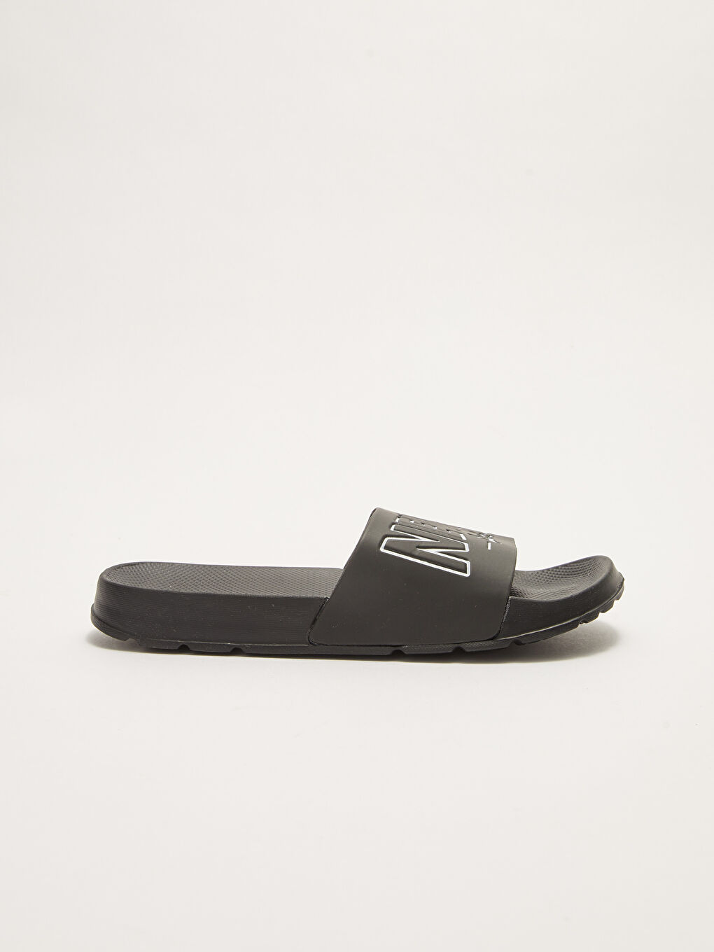 Siyah Tek Bantlı Yazı Baskılı Erkek Terlik-1