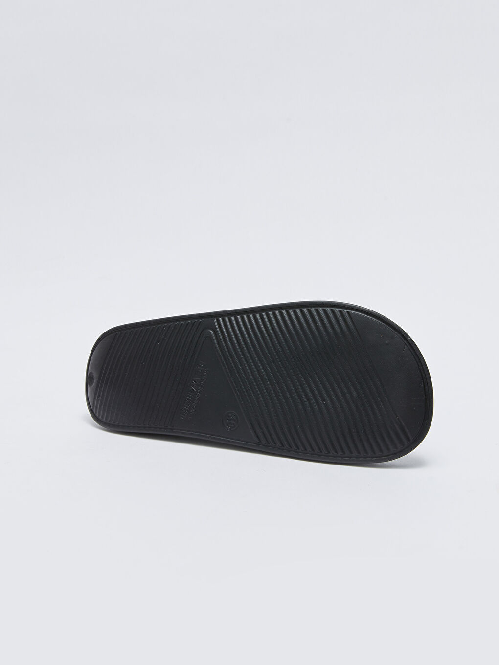 Leather Look Printed Single Band Men's Slippers-3