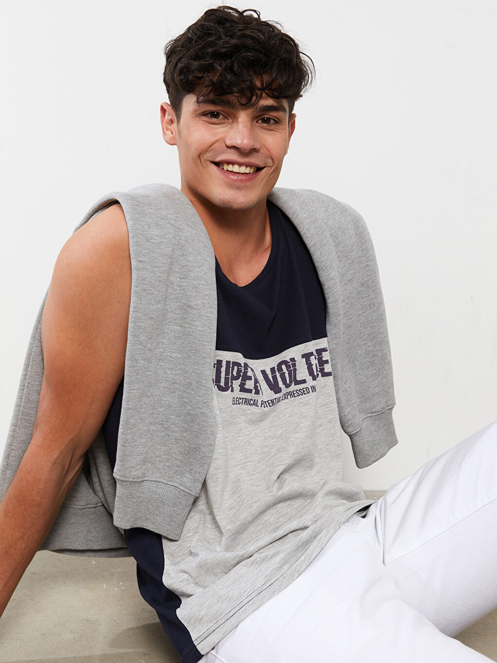 Футболка без рукавів для чоловіків з круглим вирізом горловини та колор-блоком