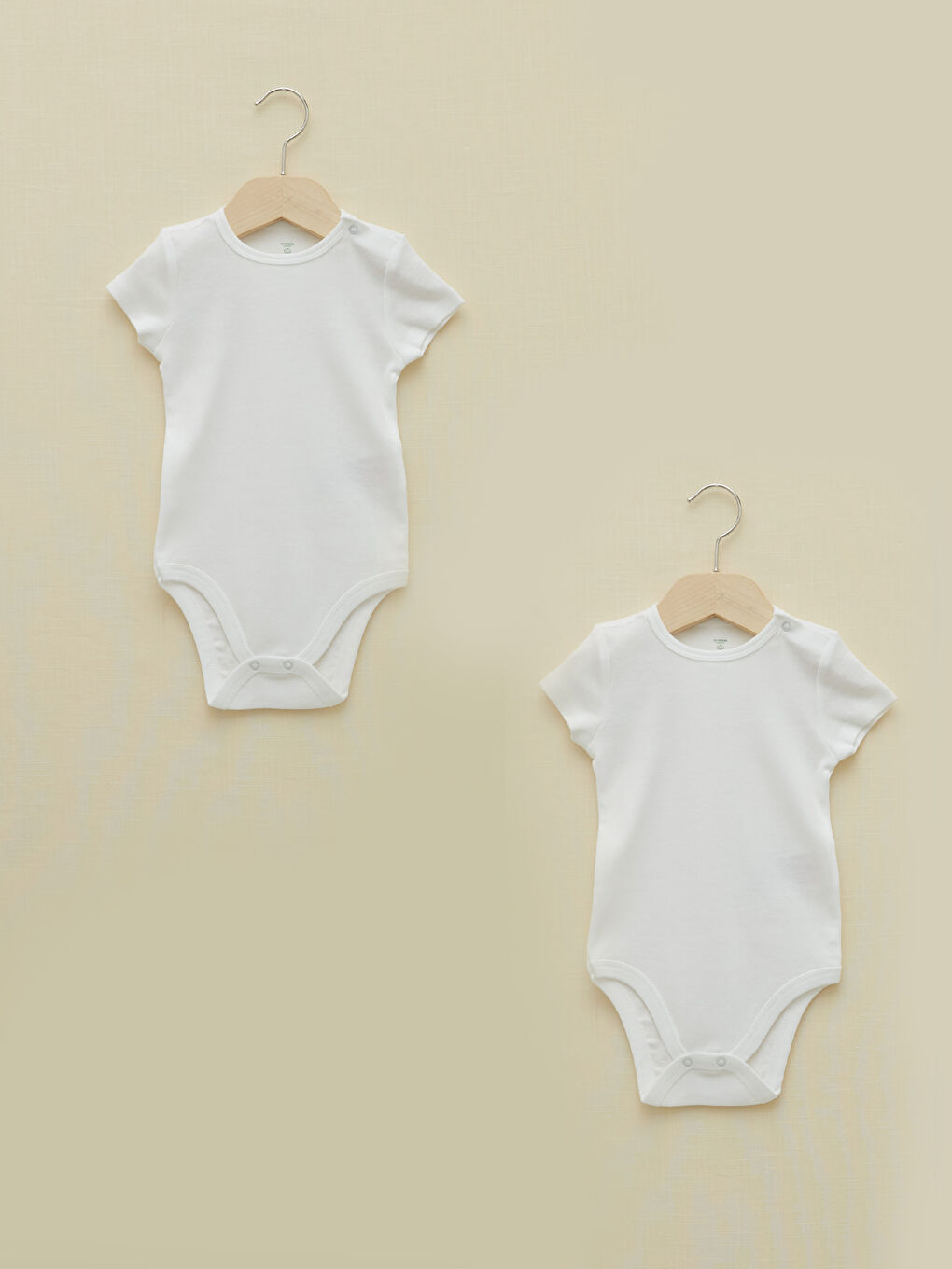 Crew Neck Short Sleeve Baby Boy Snap Snap Bodysuit 2 Pack