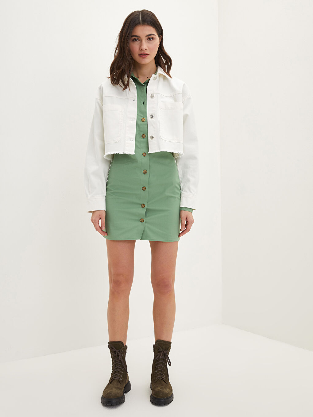 Beyaz Gömlek Yaka Düz Uzun Kollu Crop Kadın Rodeo Jean Ceket-2