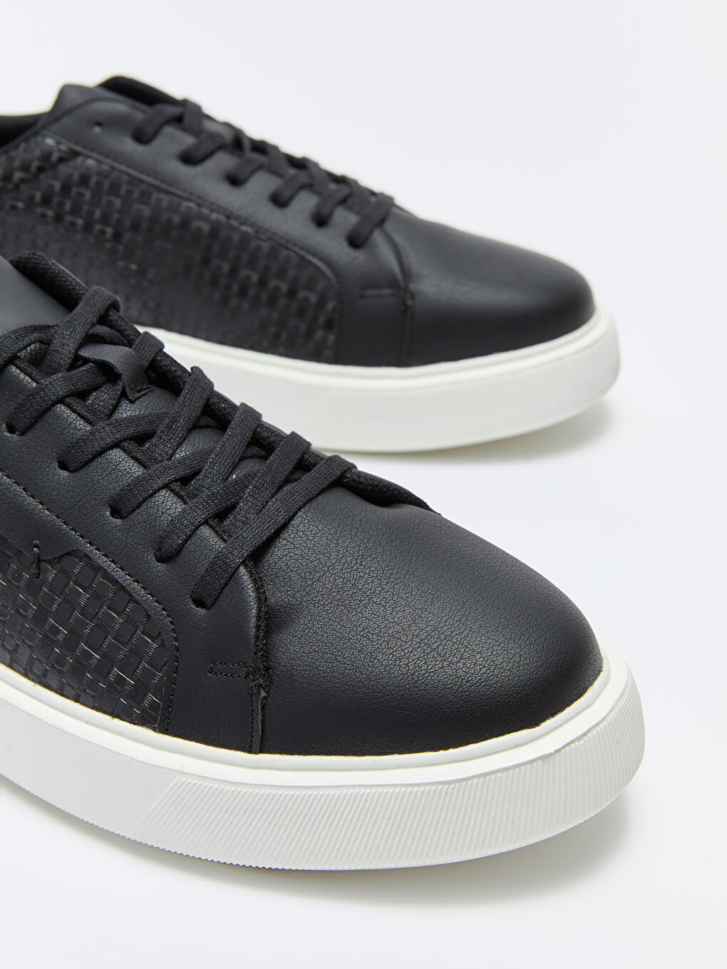 Siyah Kendinden Desenli Bağcıklı Erkek Spor Ayakkabı-2