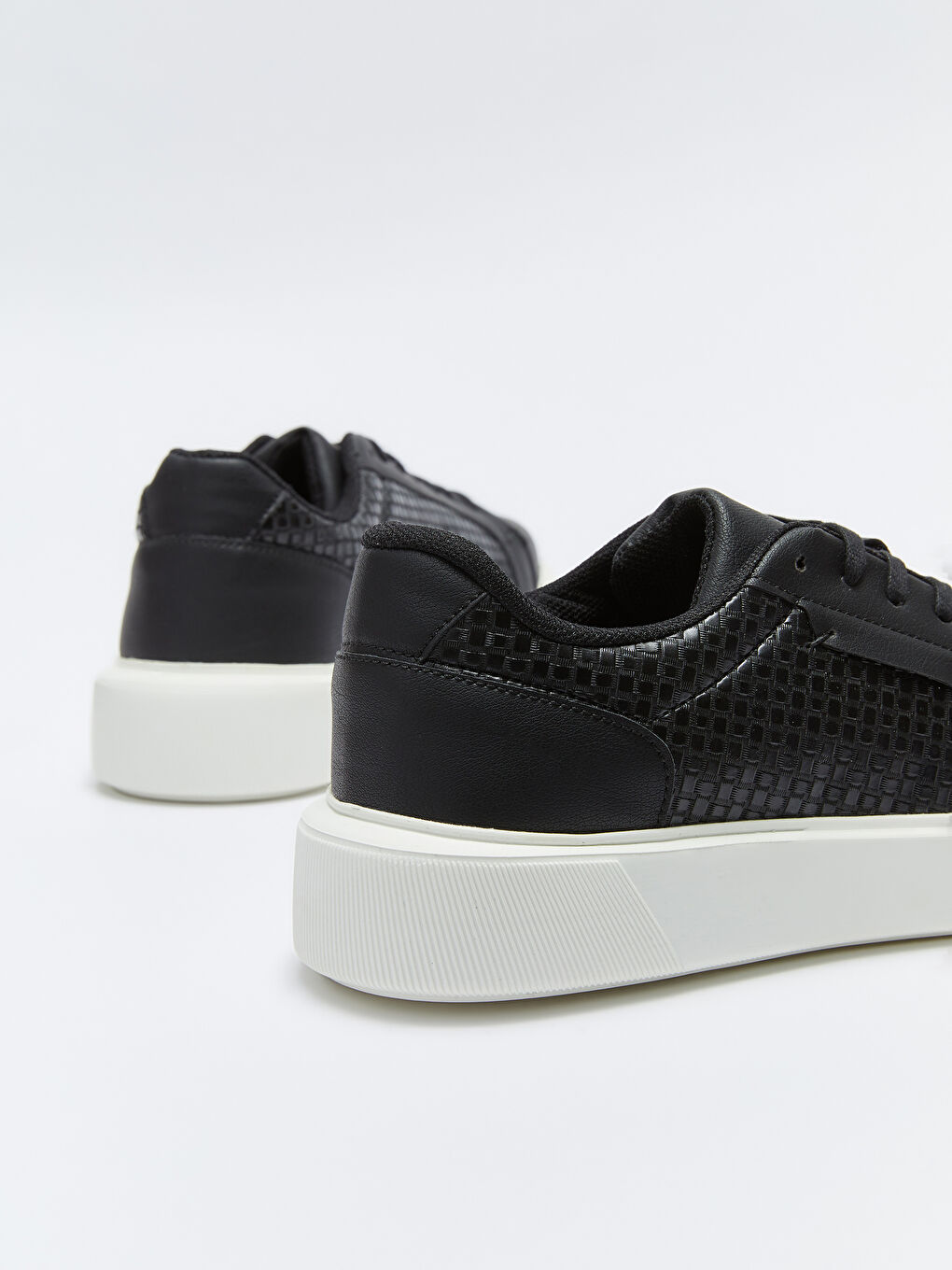 Siyah Kendinden Desenli Bağcıklı Erkek Spor Ayakkabı-3