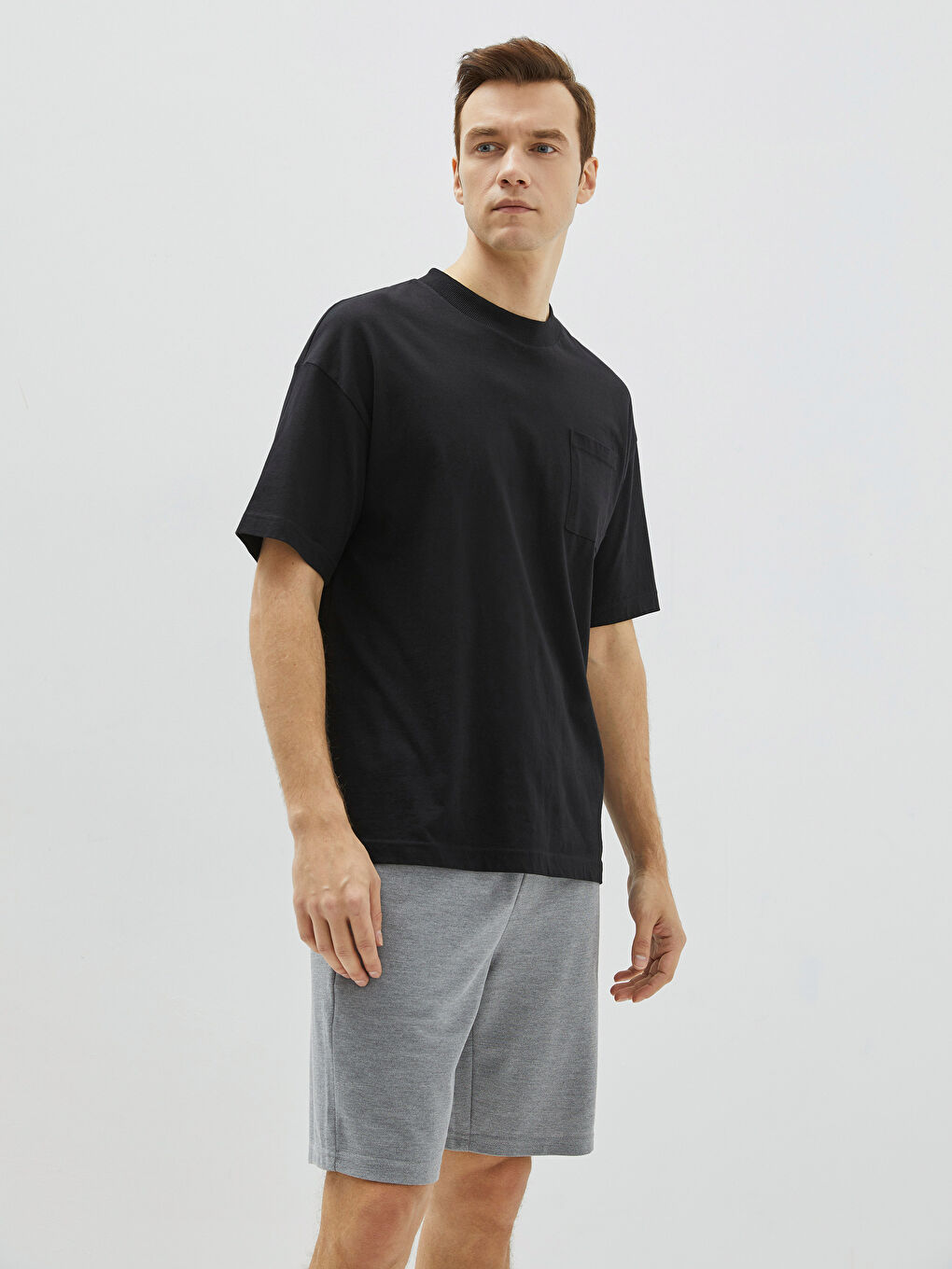 Gri Standart Kalıp Örme Erkek Şort