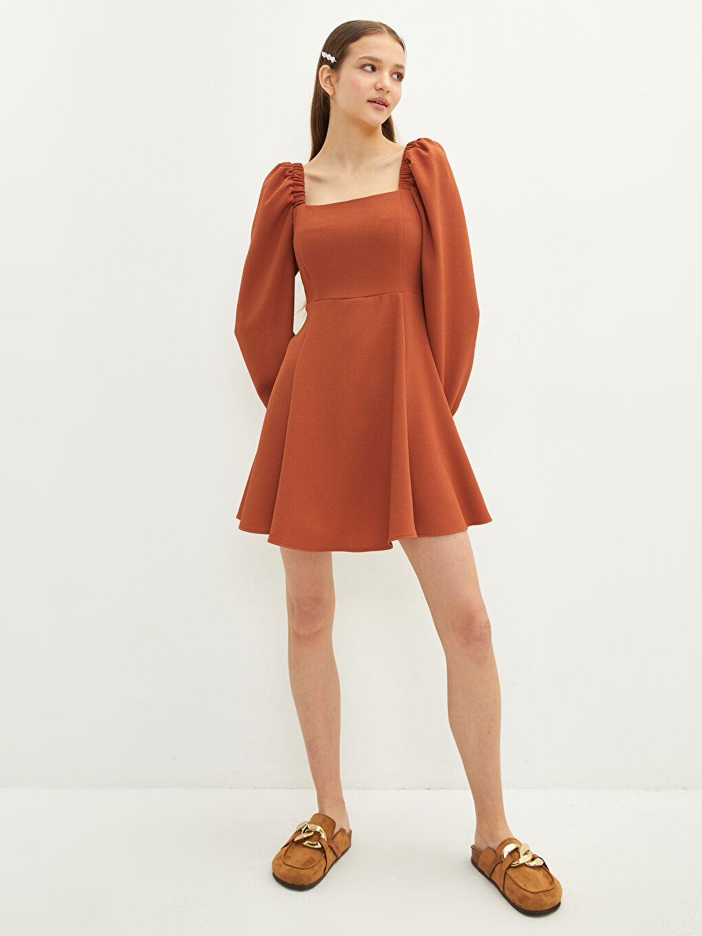 Turuncu Kare Yaka Düz Uzun Kollu Kadın Elbise