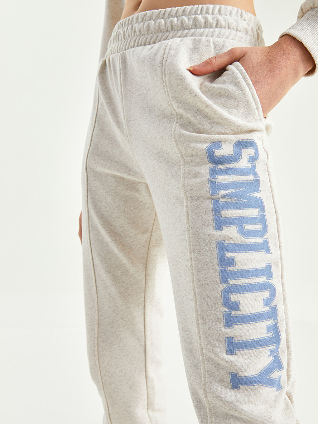 Ekru Beli Lastikli Baskılı Kadın Kalın Jogger Eşofman Altı-3