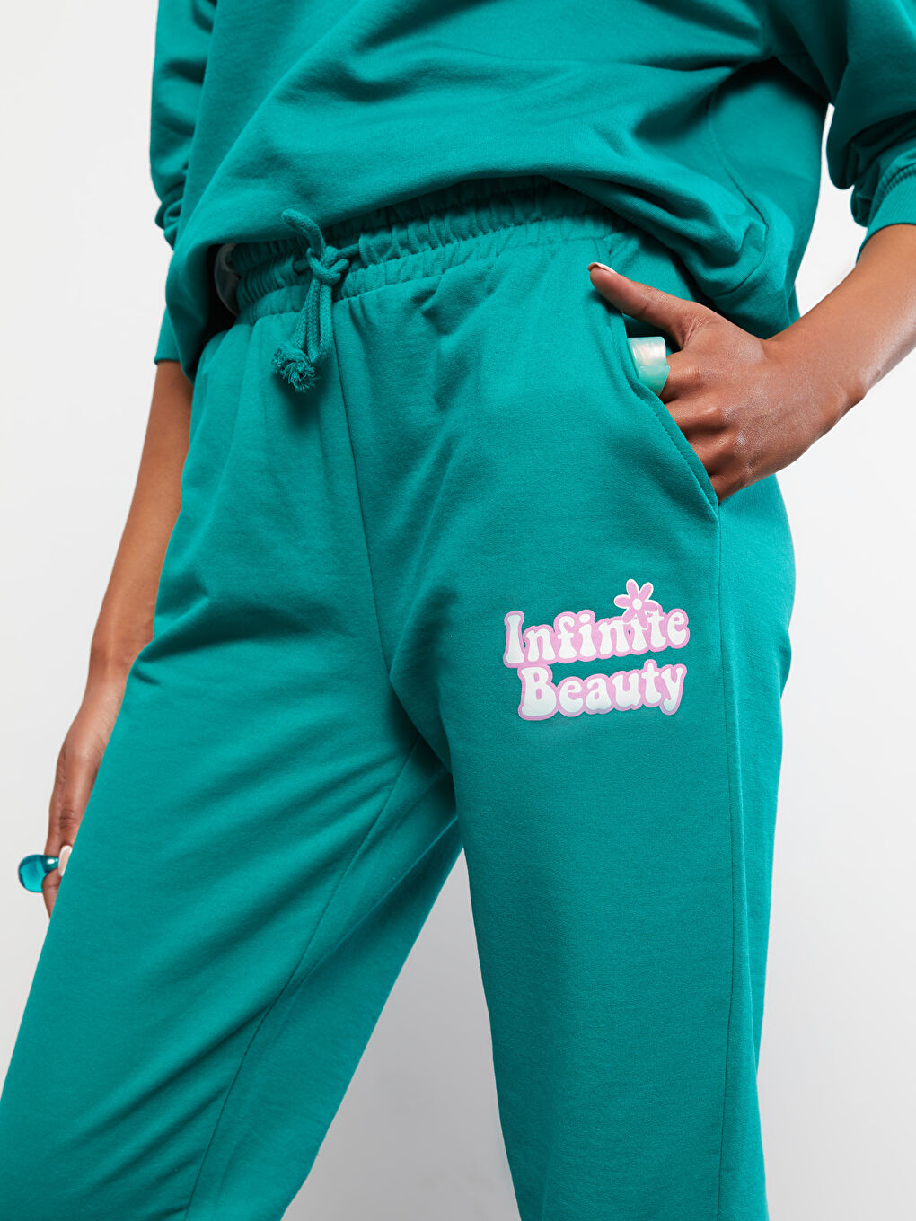 LCW Vision Elasticated Waist Printed Women's Jogger Sweatpants -S2DT23Z8-GV2