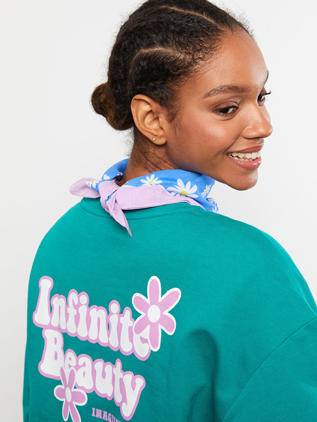 Yeşil Bisiklet Yaka Baskılı Uzun Kollu Kadın Sweatshirt