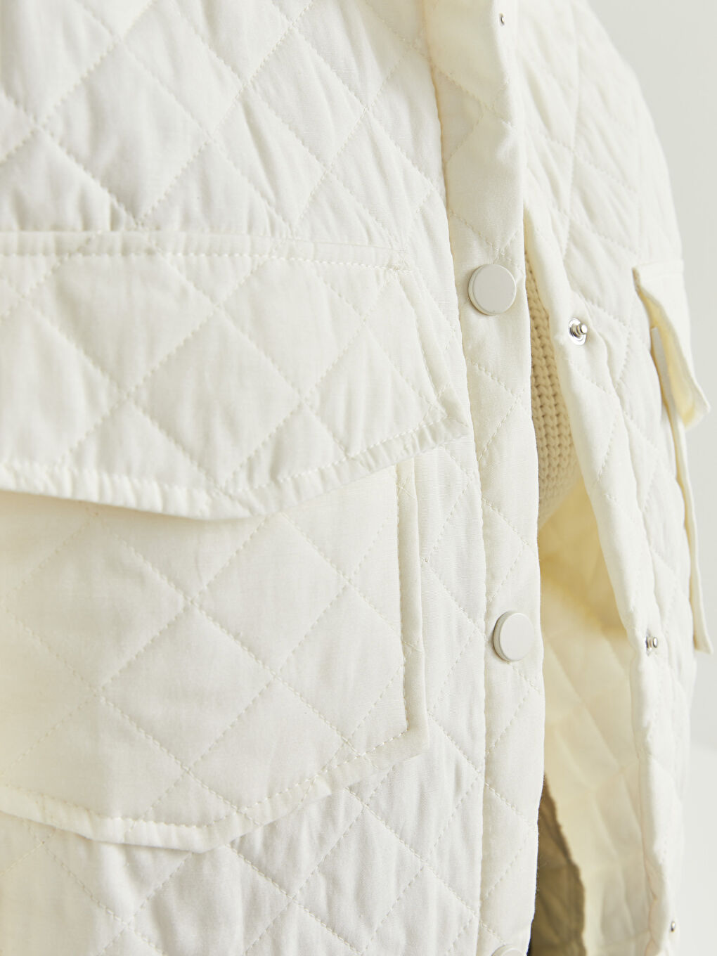 Palton Femei cu Guler de Cămașă, Model Matlasat, Mânecă Lungă-4