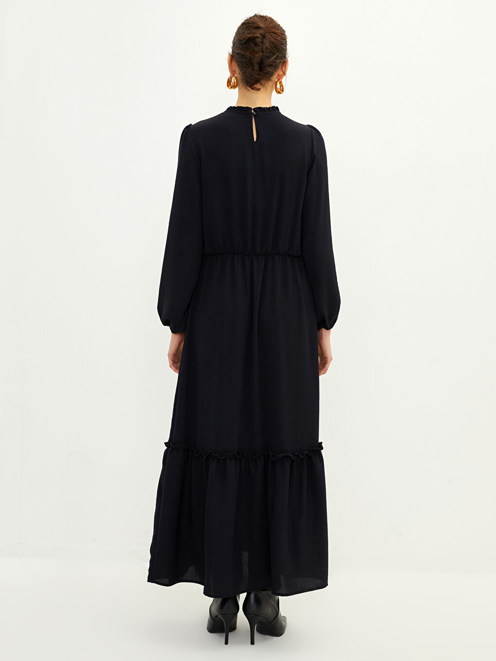 Siyah Fırfırlı Dik Yaka Düz Uzun Kollu Kadın Elbise-4