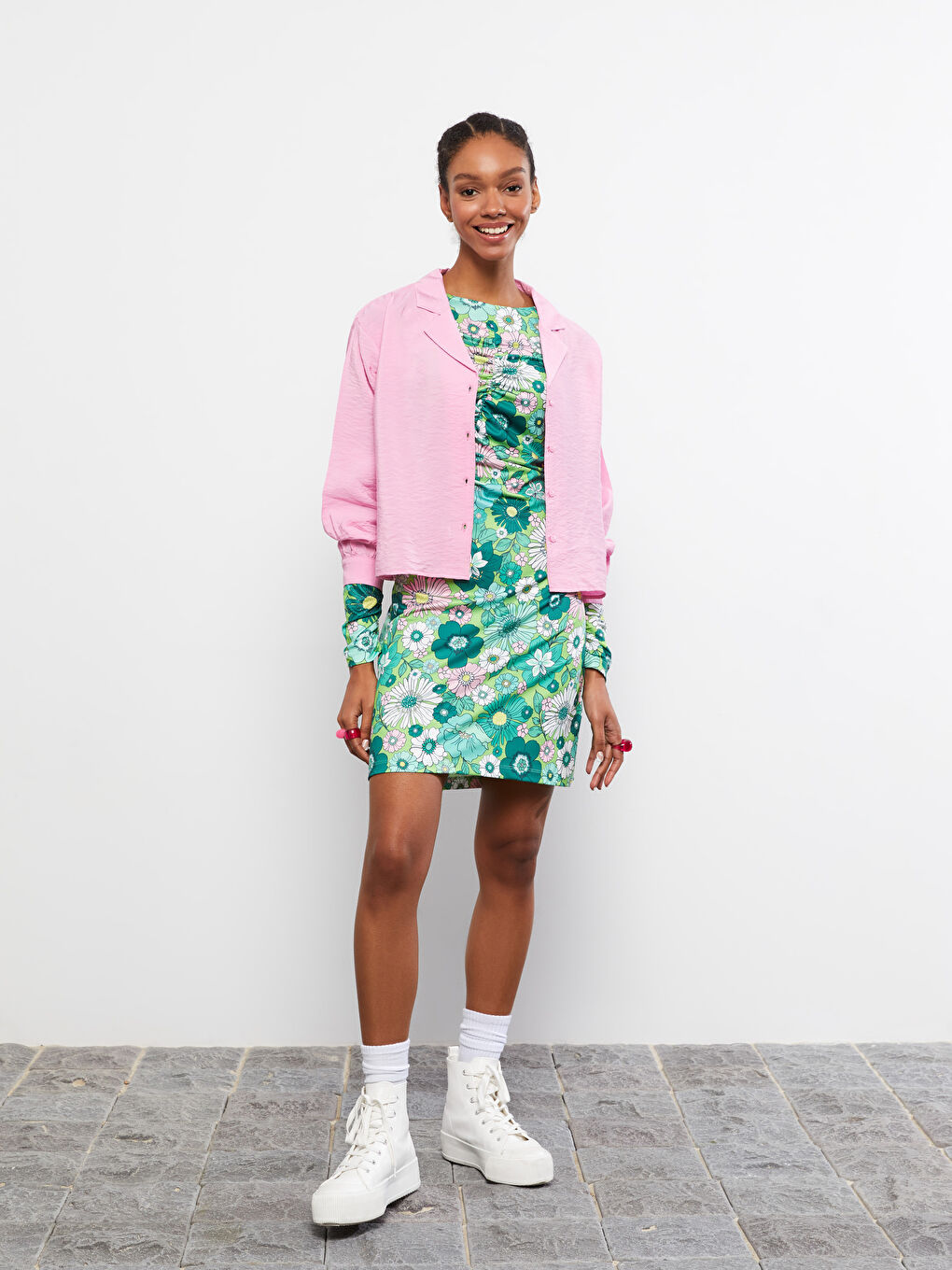 Pembe Önden Düğme Kapamalı Düz Uzun Kollu Poplin Kadın Gömlek-4