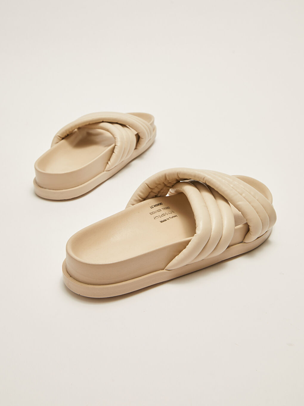 Bej Çapraz Bantlı Kadın Terlik-4