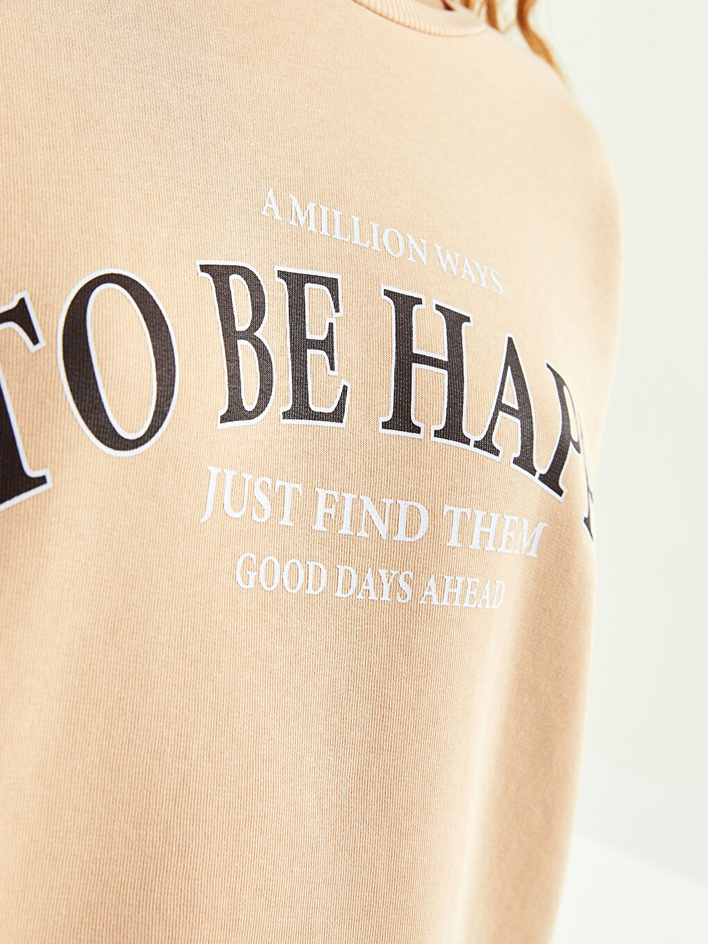 Bej Bisiklet Yaka Yazı Baskılı Uzun Kollu Kadın Sweatshirt-3