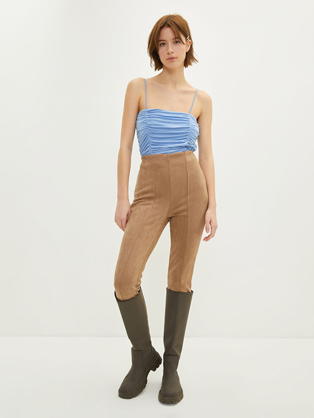 Mavi Kare Yaka Askılı Büzgü Detaylı Kadın Crop-1