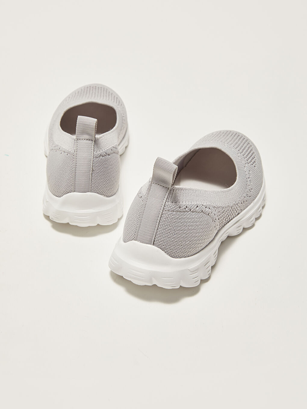 Gri Kalın Tabanlı File Detaylı Kadın Spor Ayakkabı-3