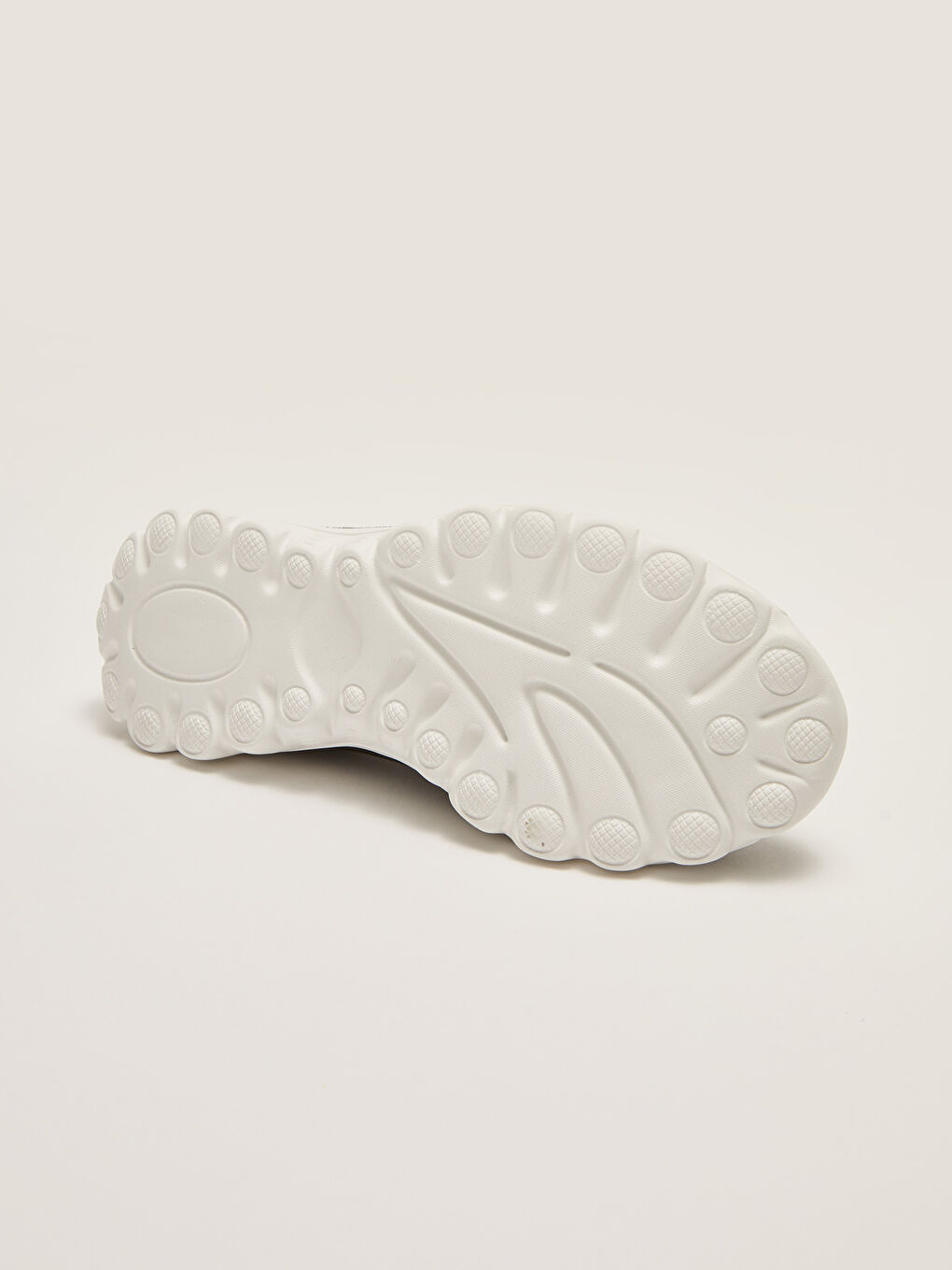 Siyah Kalın Tabanlı File Detaylı Kadın Spor Ayakkabı-3