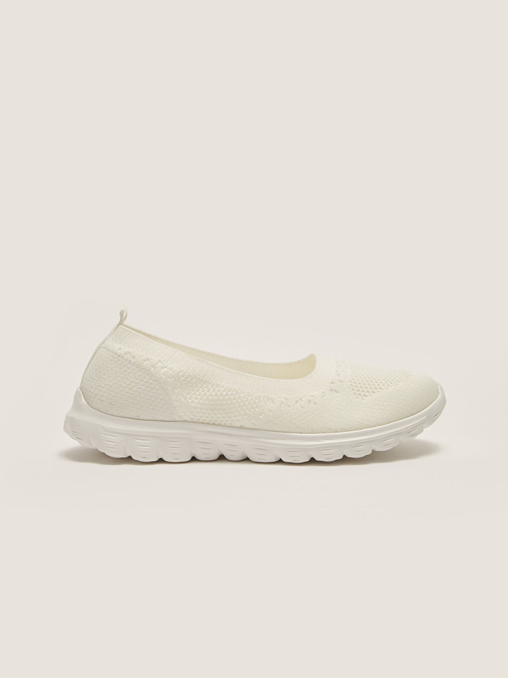 Beyaz Kalın Tabanlı File Detaylı Kadın Spor Ayakkabı-2