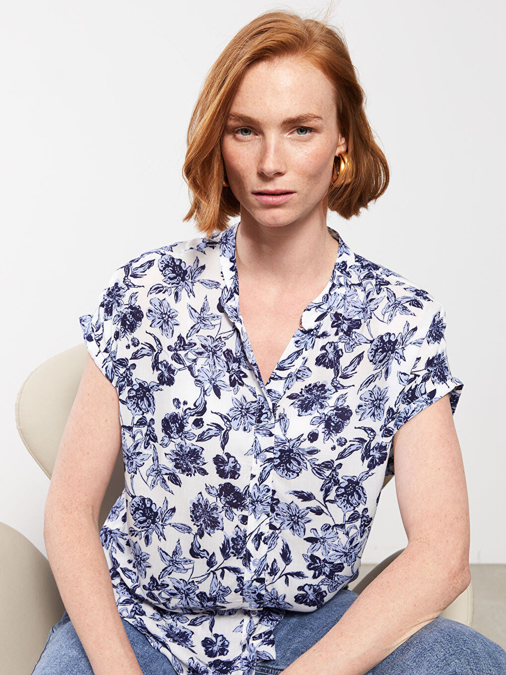 Chemise à Col Rond Floral Manches Courtes en Tissu Froissé pour Femmes
