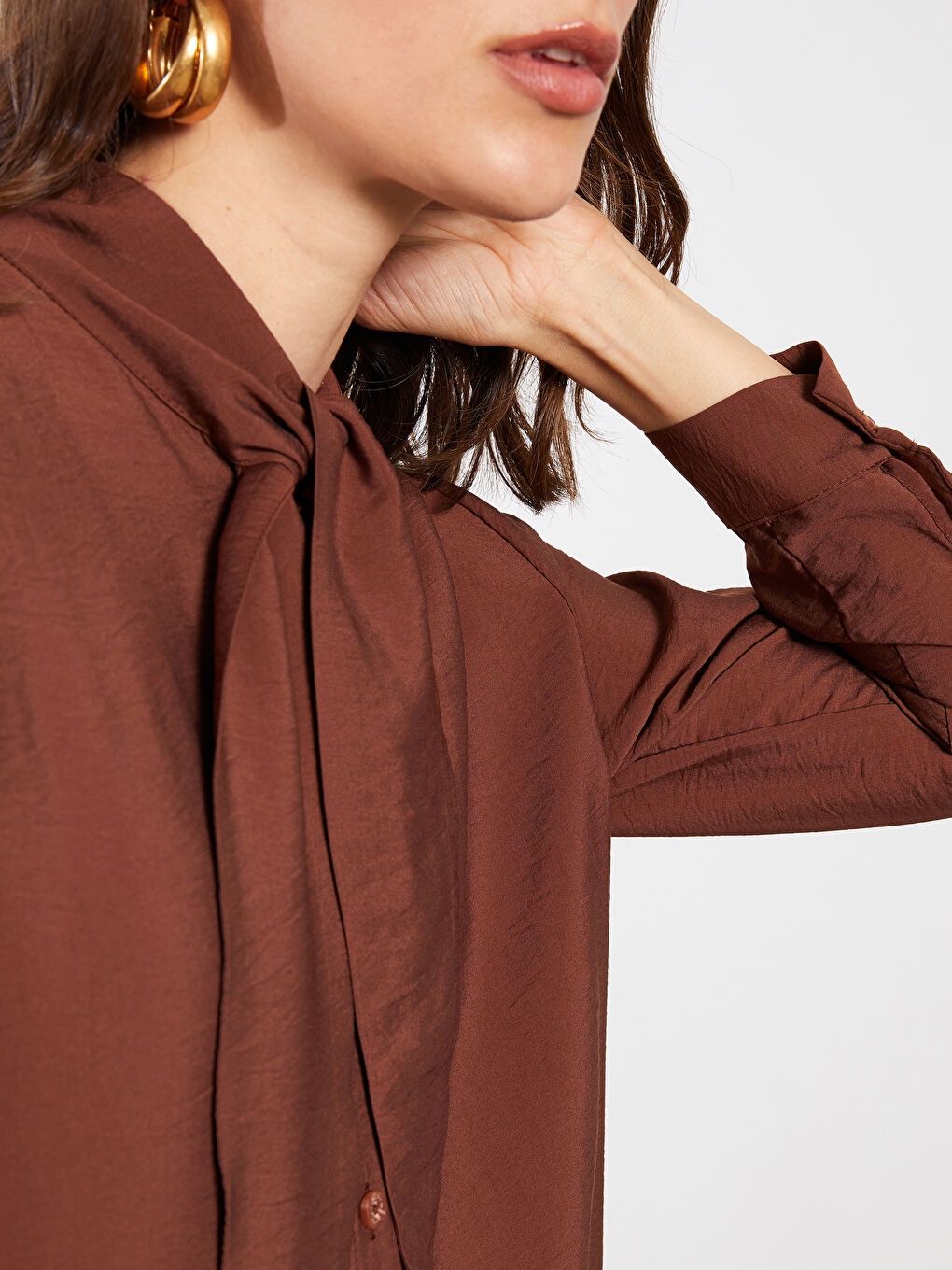 Kahverengi Bağlamalı Yaka Düz Uzun Kollu Kadın Tunik-2